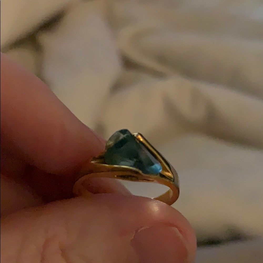 Blue topaz ring vintage size 7